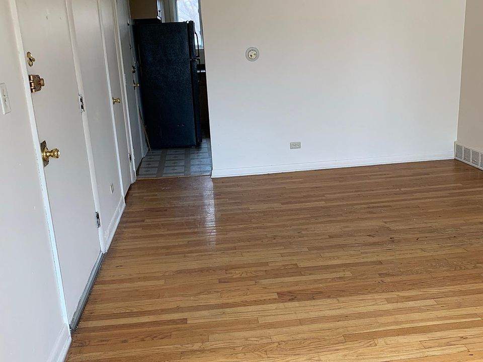 1st image of 154 N Pine Ave APT 2A