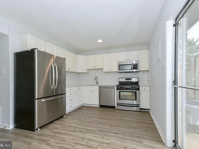 2208 Huston Pl — Photo 13