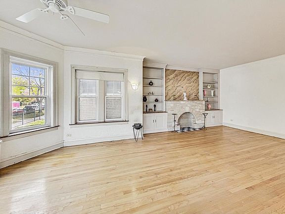 5th image of 1637 W Chase Ave #1E