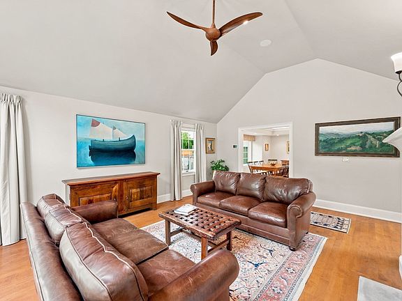 4th image of 62 Thistle Patch Way