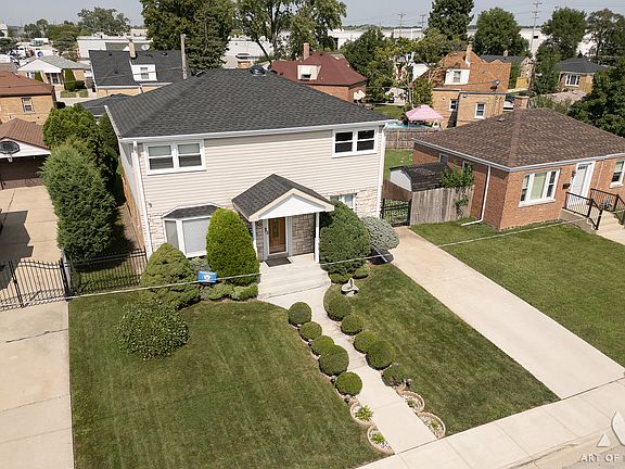 2nd image of 9510 Davis St