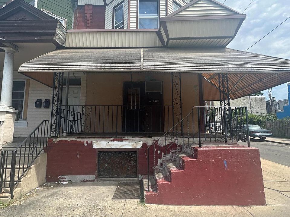 1st image of 911 E Westmoreland St