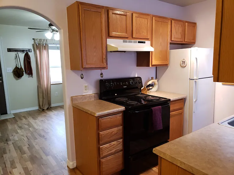 117 S Jefferson Ave — Photo 3