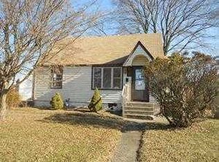 170 Meadowside Rd, Milford, CT 06460