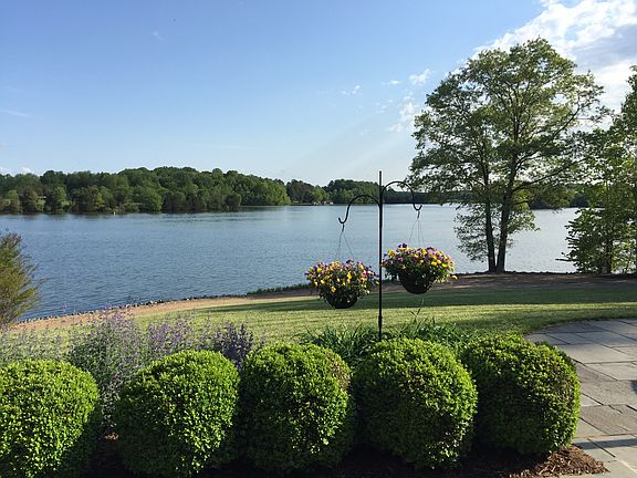 Beautiful view of Lake Anna