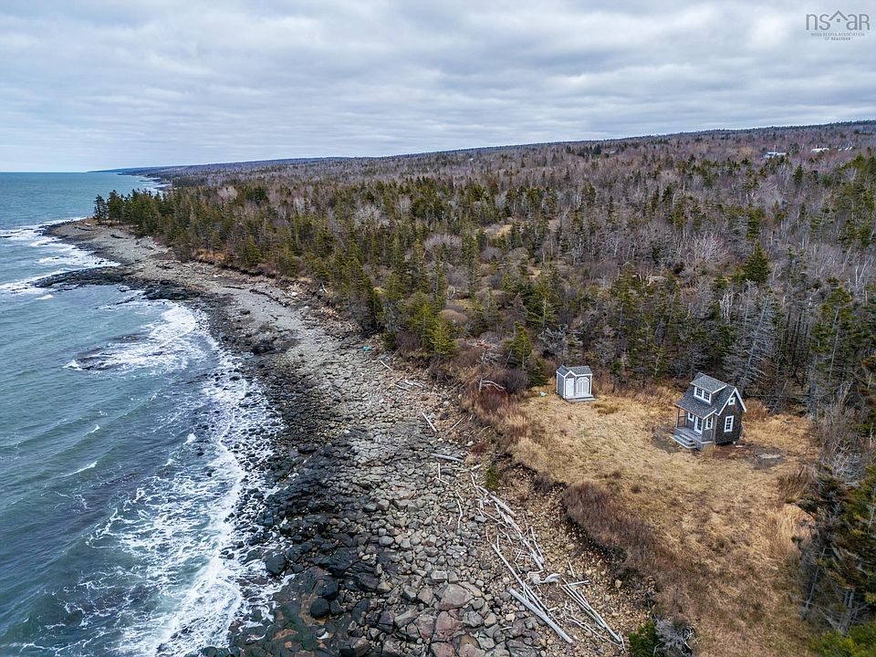 1st image of Shore Rd W