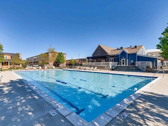 Community pool