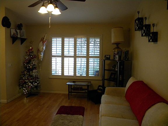 3rd image of 4808 Hinchman Way