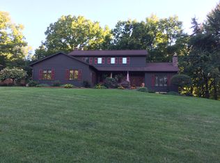 2 Landgrove Dr, Fayetteville, NY 13066
