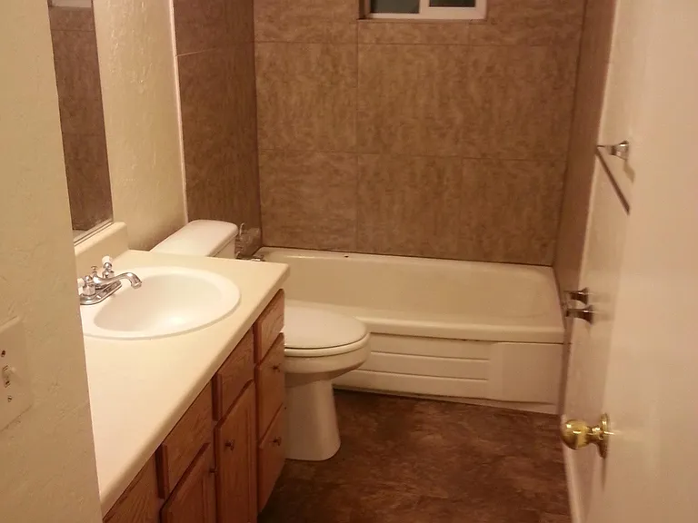 1054 N Victoria Way #1 — Photo 8