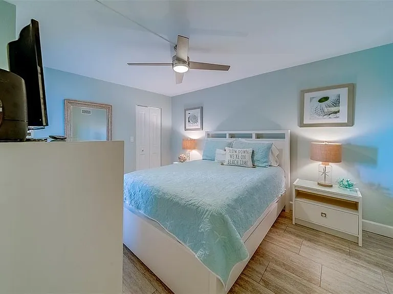 17980 Gulf Blvd #402 — Photo 30