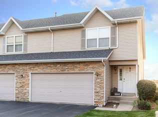 1153 Alexandria Dr, Sycamore, IL 60178