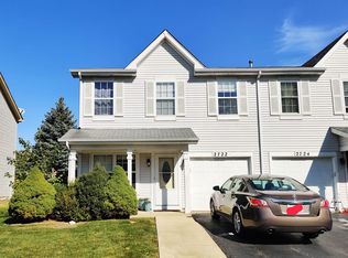2722 Cedar Glade Rd #2722, Naperville, IL 60564
