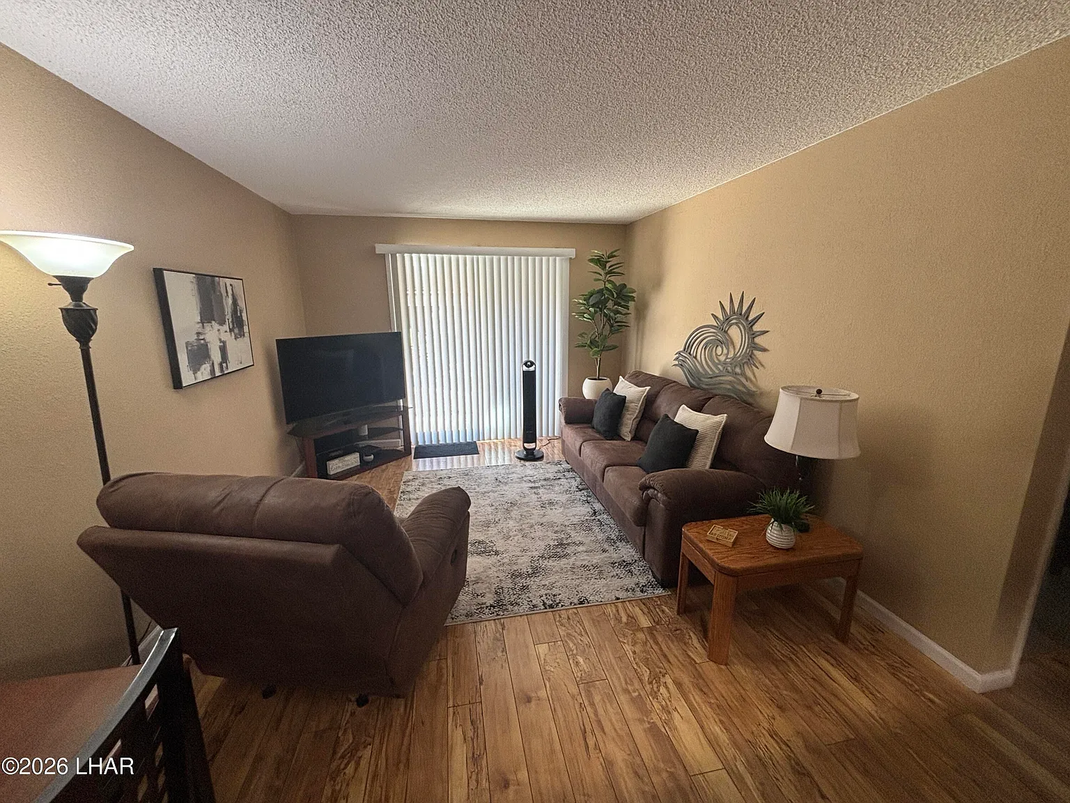 1 bed, 1.0 bath, 664 sqft, $1,350 — Photo 2