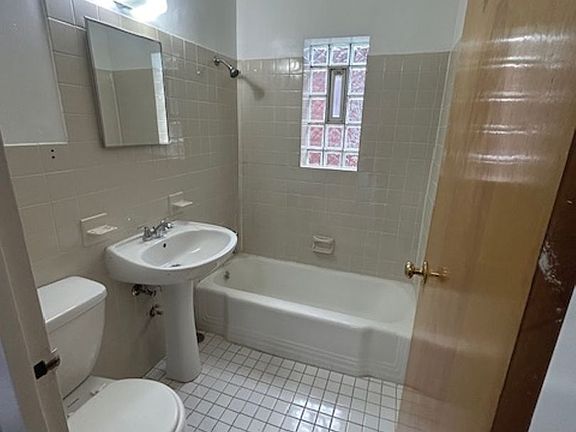 4th image of 6951 Stanley Ave #10
