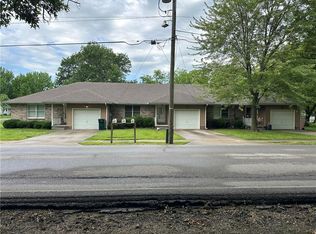 401 N Cayuga St, Frontenac, KS 66763