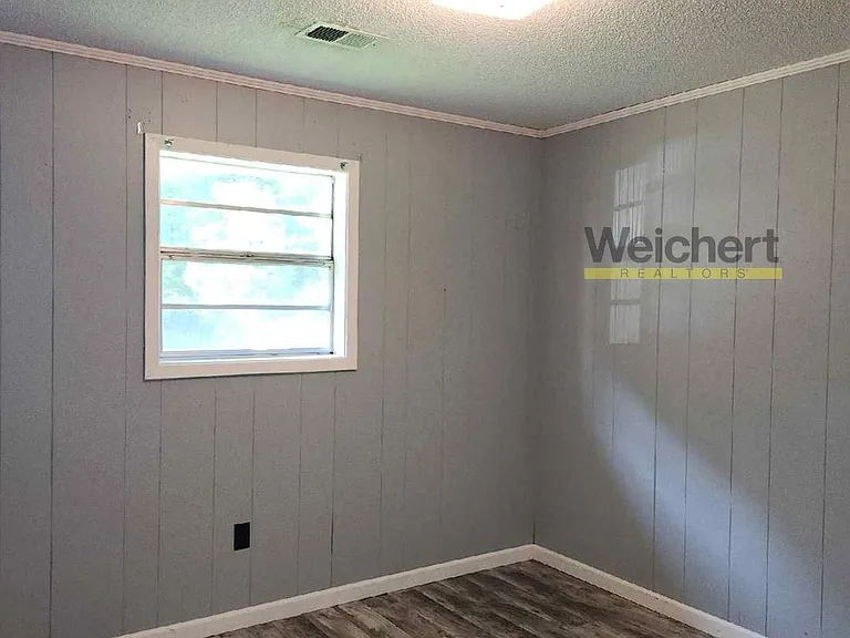513 N 14th St — Photo 11