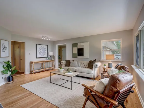 8955 North Seneca ROAD, Bayside, WI 53217