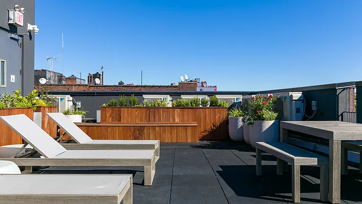 Rented by Nooklyn NYC LLC | media 40