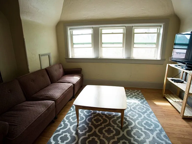 3653 N Williams St — Photo 8