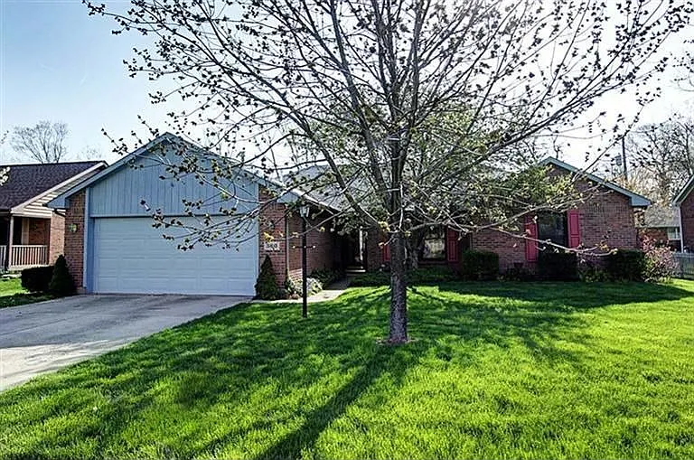360 Winterset Dr photo 1