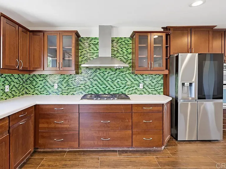 834 Holly Ave — Photo 24