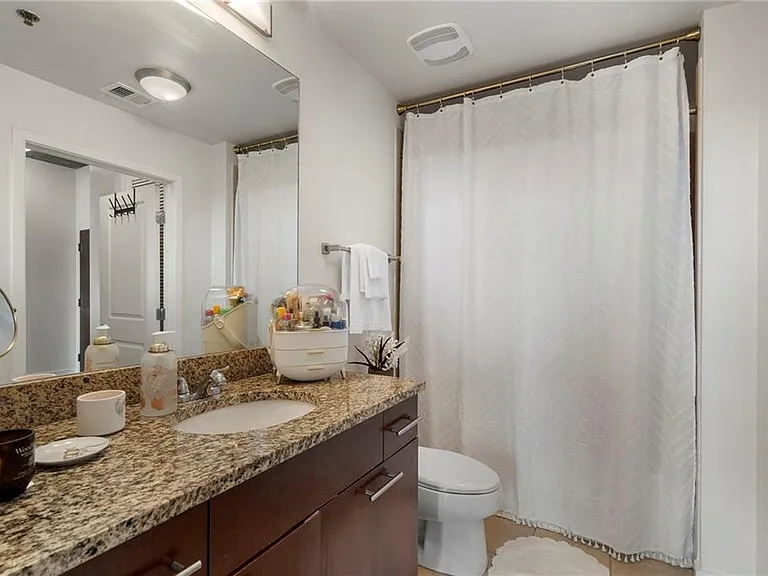 3324 Peachtree Rd NE #2208 — Photo 17