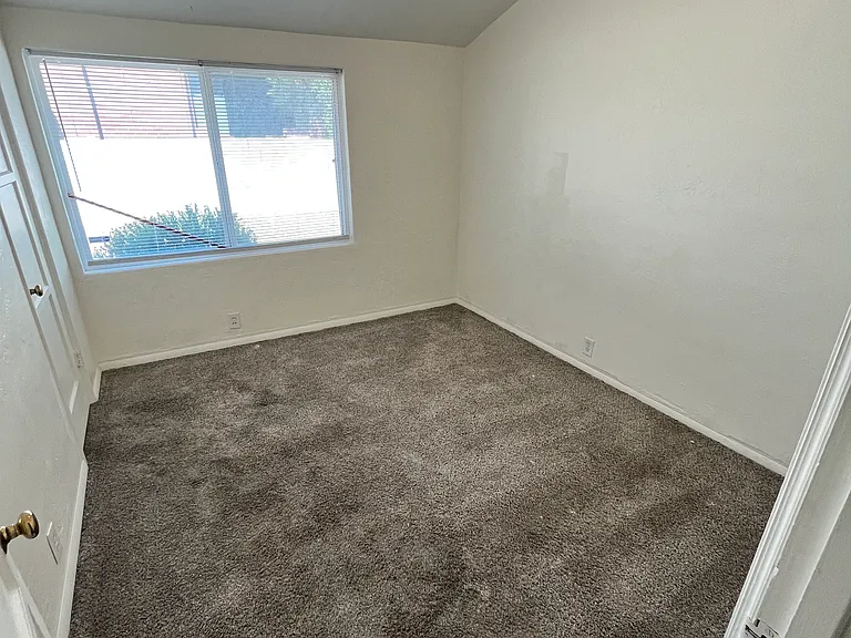 2220 E Grant Rd #A — Photo 20