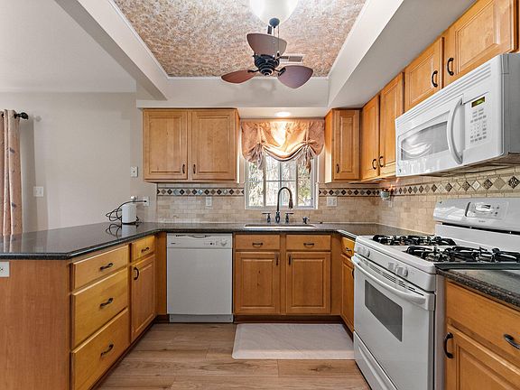 5th image of 931 Penny Ct