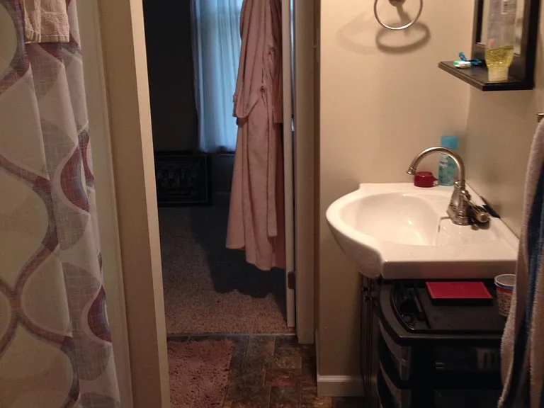 102 W Sherman St — Photo 7