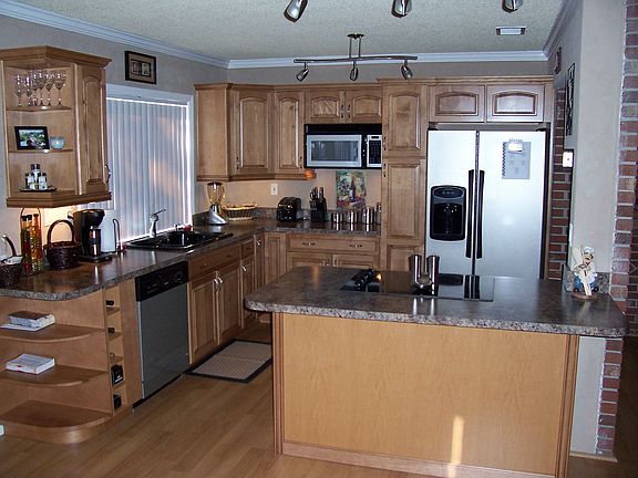 3rd image of 8213 NW 74th Ave