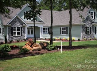 651 Bellegray Rd, Clover, SC 29710