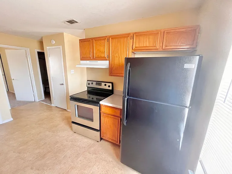 1703 Benttree Dr #C — Photo 8
