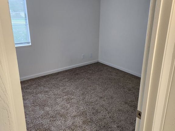 5th image of 28900 SW Parkway Ave APT 11