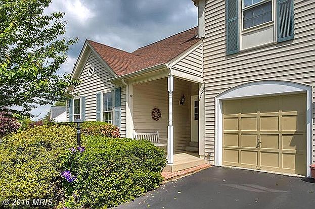 1st image of 12555 Knightsbridge Dr