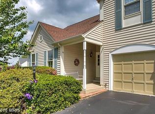 12555 Knightsbridge Dr, Woodbridge, VA 22192