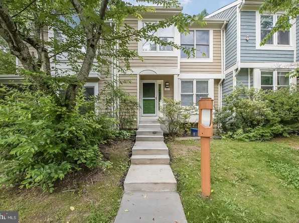 1657 Oak Spring Way, Reston, VA 20190