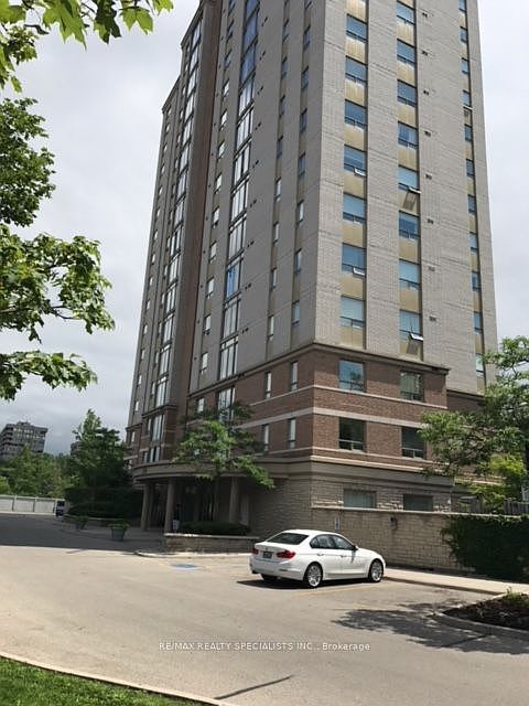 1st image of 200 Burnhamthorpe Rd E #1502