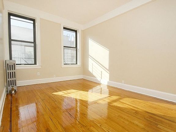3rd image of 23-08 Newtown Ave #3BE
