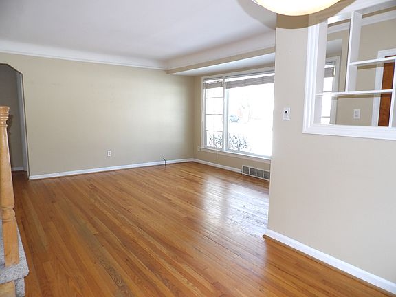 5th image of 32266 Verona Cir