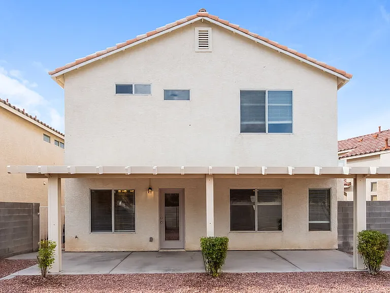 5044 Drifting Creek Ave — Photo 17