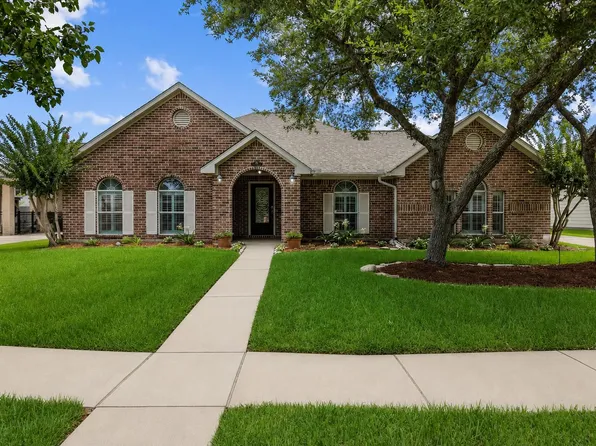 302 Le Doux Oaks, League City, TX 77573