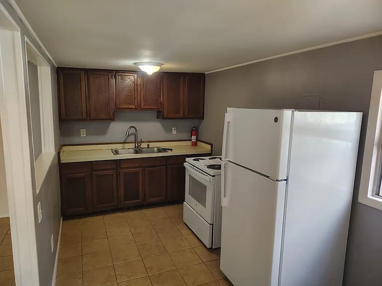 2519 Forbes St #1 — Photo 3