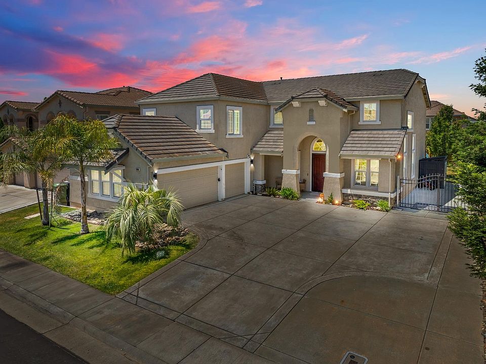 1st image of 9980 Shiraz Pl
