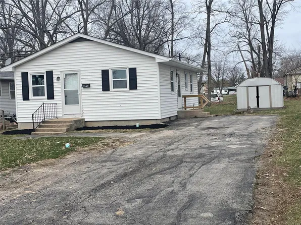 405 W Adams St, Bowling Green, MO 63334