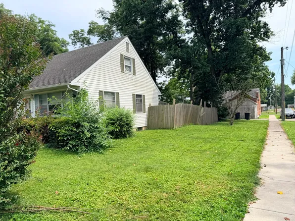 602 E Green St, Mascoutah, IL 62258