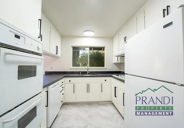 4 Beryl Ln — Photo 8