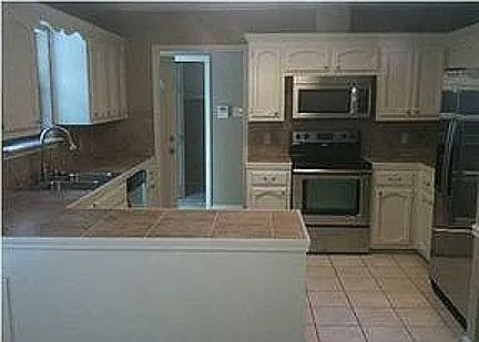 1826 Michel Delving Rd — Photo 3