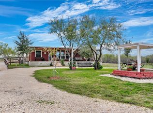 11804 Jolly Rd, Adkins, TX 78101