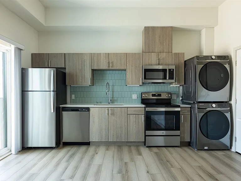 4233 Kansas Street — Photo 16
